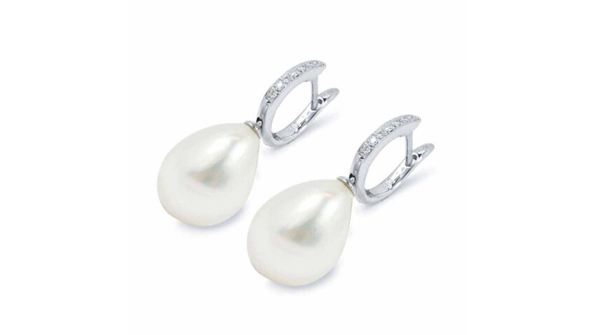 White and Black - A gyöngy fülbevalók kifinomult választéka