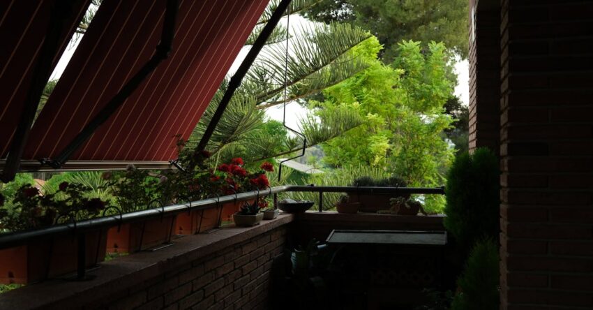 terasz árnyékolástechnika és Caribi hőszigetelt télikert a komfortért